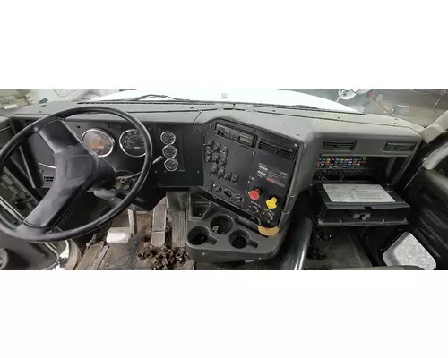 INTERNATIONAL 9100I Dash Assembly