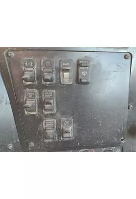 INTERNATIONAL 9100I Dash Panel