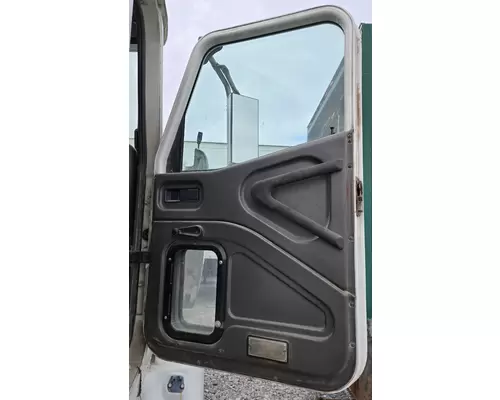 INTERNATIONAL 9100I Door Assembly, Front