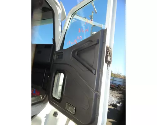 INTERNATIONAL 9100I Door Assembly, Front