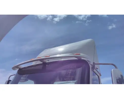 INTERNATIONAL 9100I FAIRING, WIND DEFLECTOR ROOF