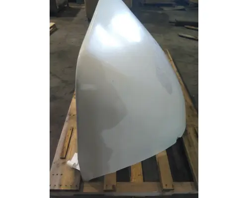 INTERNATIONAL 9100I FAIRING, WIND DEFLECTOR ROOF