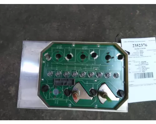 INTERNATIONAL 9100I GAUGE CLUSTER