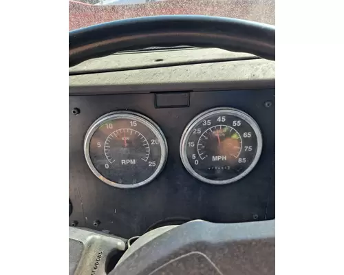 INTERNATIONAL 9100I GAUGE CLUSTER