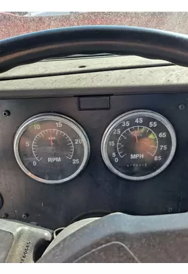 INTERNATIONAL 9100I GAUGE CLUSTER