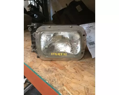 INTERNATIONAL 9100I HEADLAMP ASSEMBLY