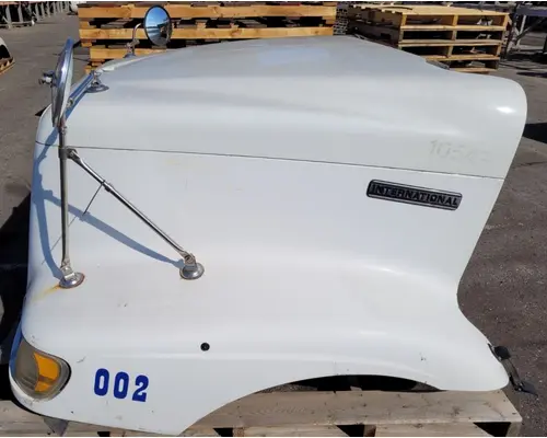 INTERNATIONAL 9100I Hood