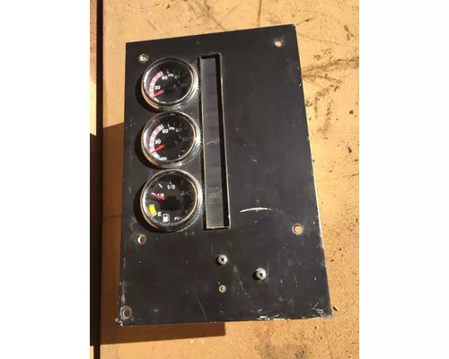 INTERNATIONAL 9100I Instrument Cluster