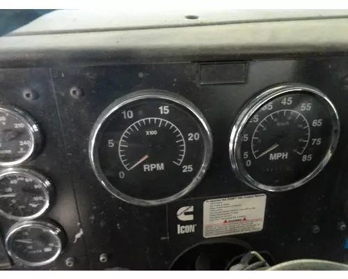 INTERNATIONAL 9100I Instrument Cluster