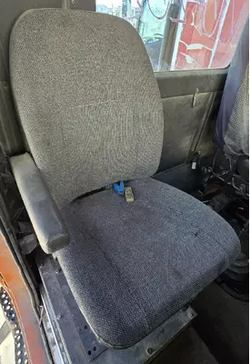 INTERNATIONAL 9100I Seat, Front