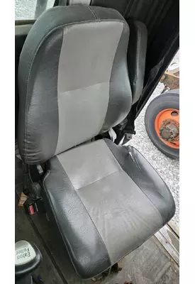 INTERNATIONAL 9100I Seat, Front