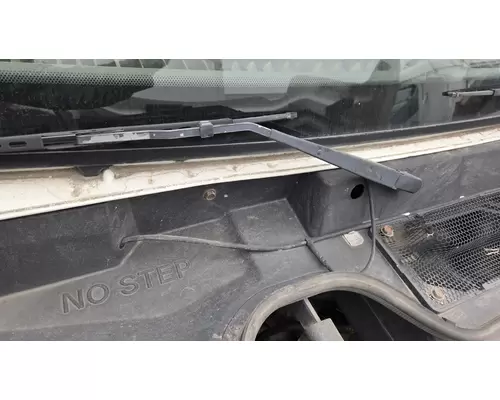 INTERNATIONAL 9100I Windshield Wiper Arm