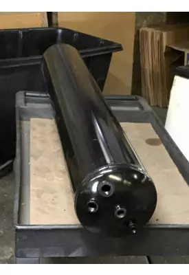 INTERNATIONAL 9100 Air Tank