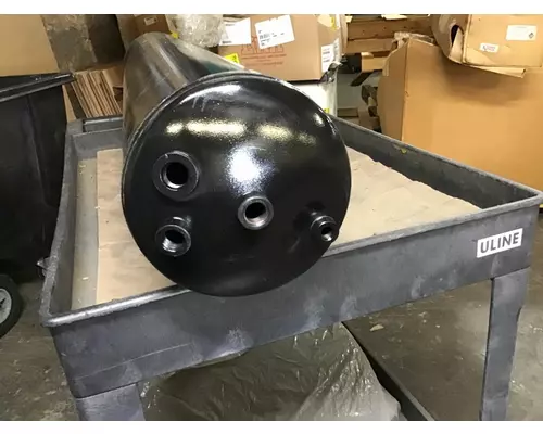 INTERNATIONAL 9100 Air Tank