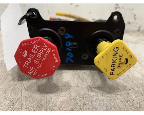 INTERNATIONAL 9100 Brake Proportioning Valve