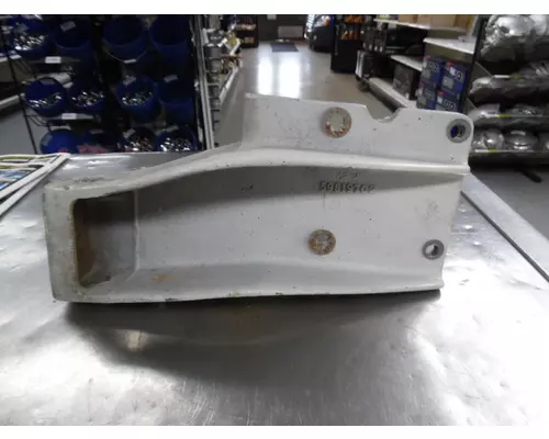 INTERNATIONAL 9100 CAB MOUNT,BRACKET