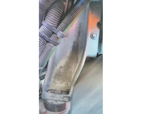 INTERNATIONAL 9100 CAB MOUNT,BRACKET