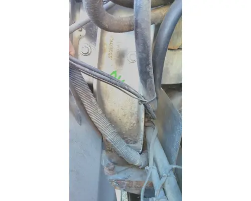 INTERNATIONAL 9100 CAB MOUNT,BRACKET