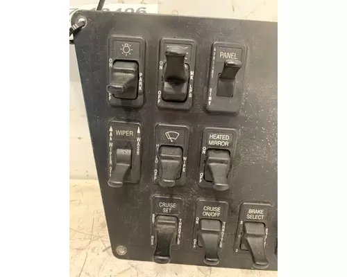 INTERNATIONAL 9100 Dash  Console Switch