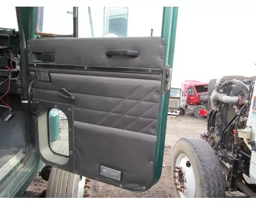 INTERNATIONAL 9100 Door Assembly, Front