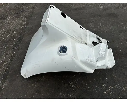 INTERNATIONAL 9100 Fender