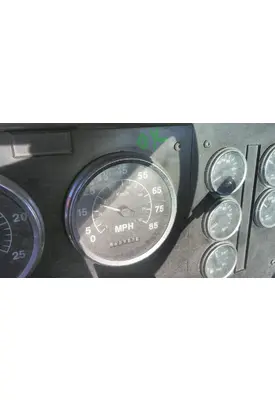 INTERNATIONAL 9100 GAUGE SPEEDOMETER