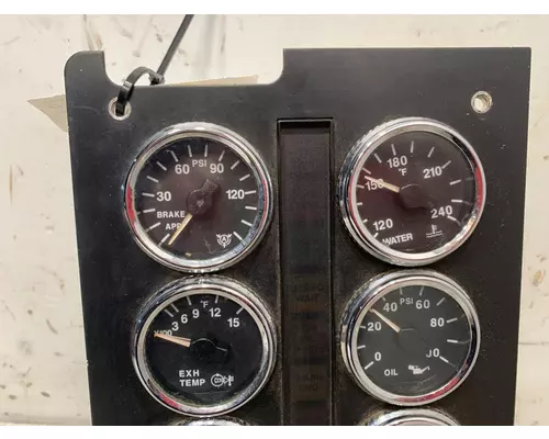 INTERNATIONAL 9100 Gauge Panel