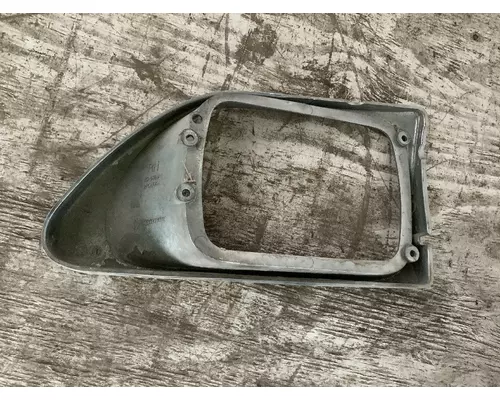 INTERNATIONAL 9100 Headlamp DoorCover