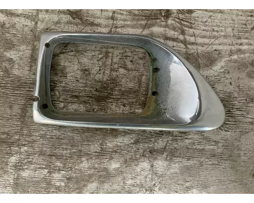 INTERNATIONAL 9100 Headlamp DoorCover