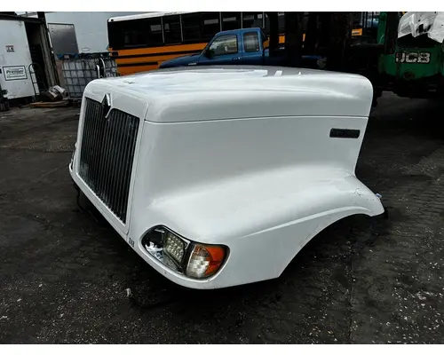 INTERNATIONAL 9100 Hood