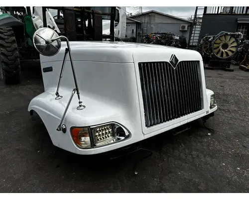 INTERNATIONAL 9100 Hood