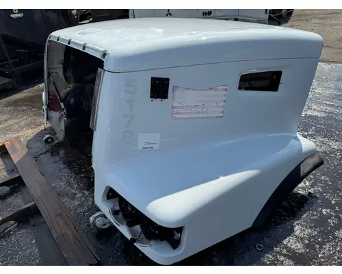INTERNATIONAL 9100 Hood