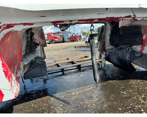 INTERNATIONAL 9100 Hood