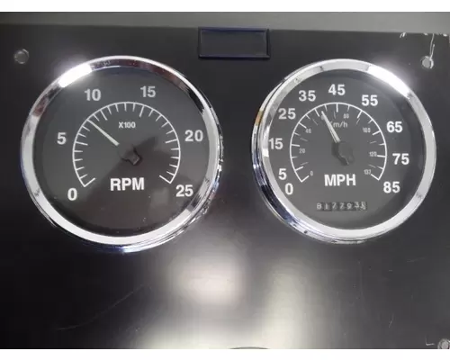 INTERNATIONAL 9100 Instrument Cluster