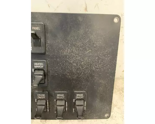 INTERNATIONAL 9100 Switch Panel
