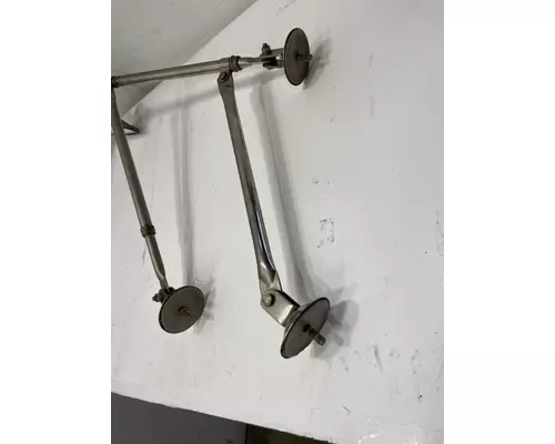 INTERNATIONAL 9100i Body Parts, Misc.
