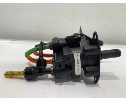 INTERNATIONAL 9100i Brake Proportioning Valve
