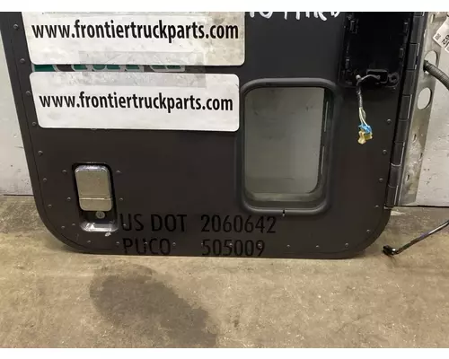 INTERNATIONAL 9100i Door Assembly, Front