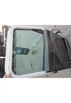 INTERNATIONAL 9100i Door Assembly, Front