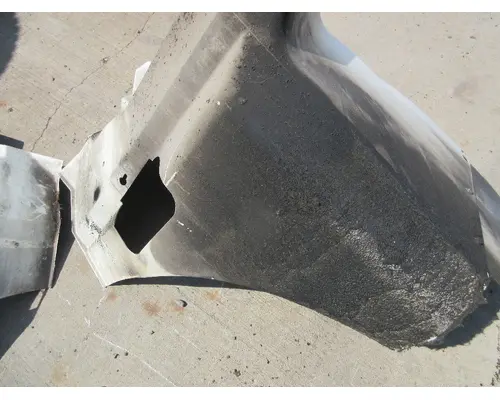 INTERNATIONAL 9100i Fender Extension