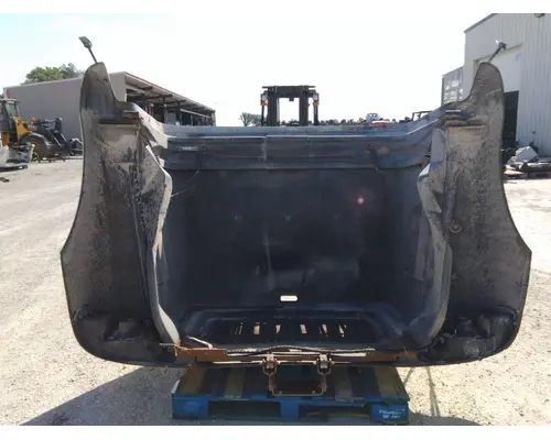 INTERNATIONAL 9200 1988-1997 HOOD