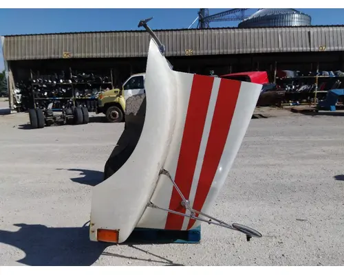 INTERNATIONAL 9200 1988-1997 HOOD