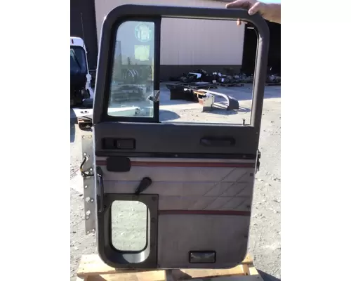 INTERNATIONAL 9200 1994-1999 DOOR ASSEMBLY, FRONT