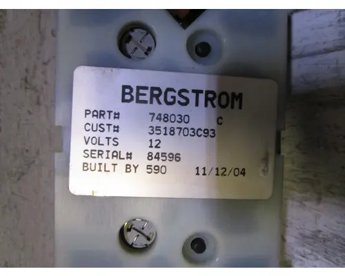 INTERNATIONAL 9200/9400-Cab_3518703C93 AC Control