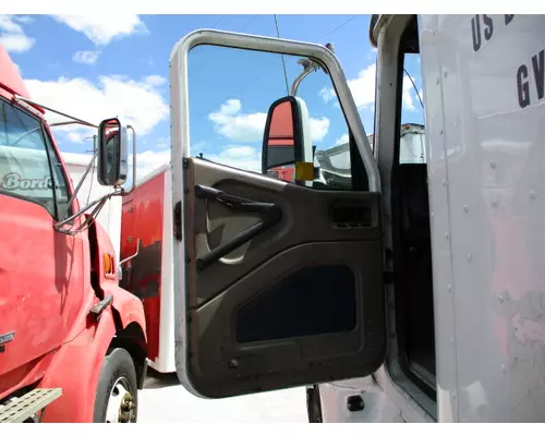 INTERNATIONAL 9200I 2000-2005 DOOR ASSEMBLY, FRONT