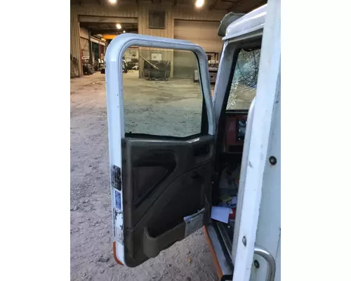 INTERNATIONAL 9200I 2000-2005 DOOR ASSEMBLY, FRONT