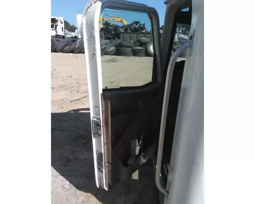 INTERNATIONAL 9200I 2000-2005 DOOR ASSEMBLY, FRONT