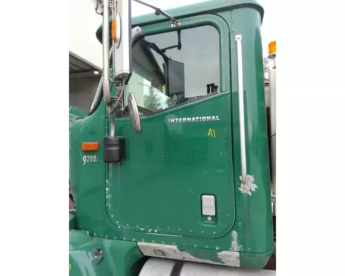 INTERNATIONAL 9200I 2000-2005 DOOR ASSEMBLY, FRONT