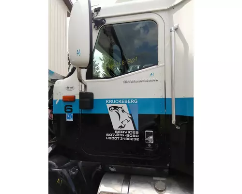 INTERNATIONAL 9200I 2000-2005 DOOR ASSEMBLY, FRONT