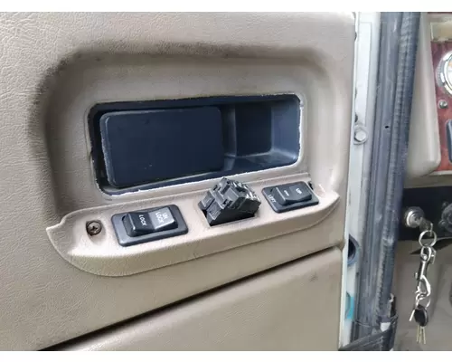 INTERNATIONAL 9200I 2000-2005 DOOR ASSEMBLY, FRONT